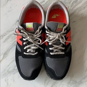 Women’s New Balance 420 Sneakers
